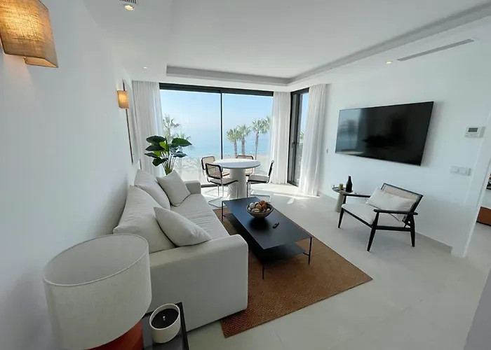 Laviu 1b By Croma Estepona